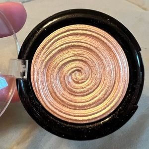 Laura geller highlighter